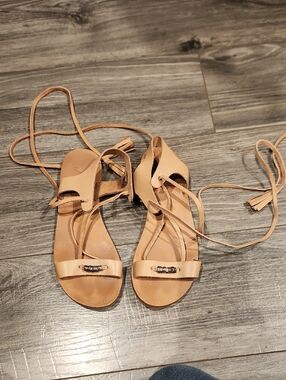 Free People Women's Sz 37 (US 6.5) Lace Up Sandals Used Condition
